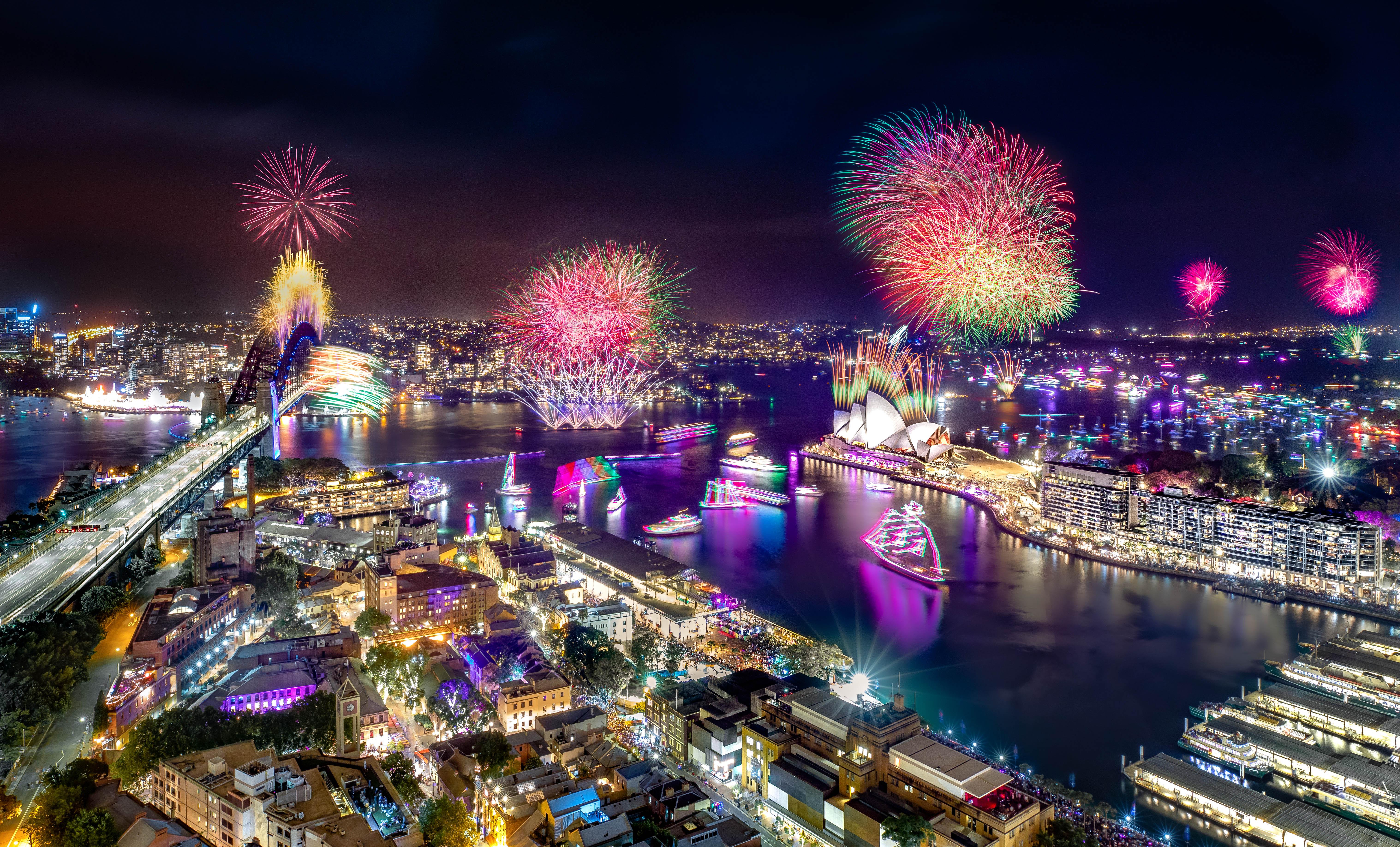 Shangri-La Sydney Eksteriør billede Sydney Harbour Bridge and Opera House at night